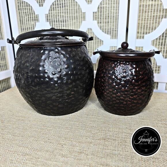 Set of (2) Pumpkin Jack O' Lantern Bronze Hammered Pails/Cauldrons with Handles - Picture 6 of 13